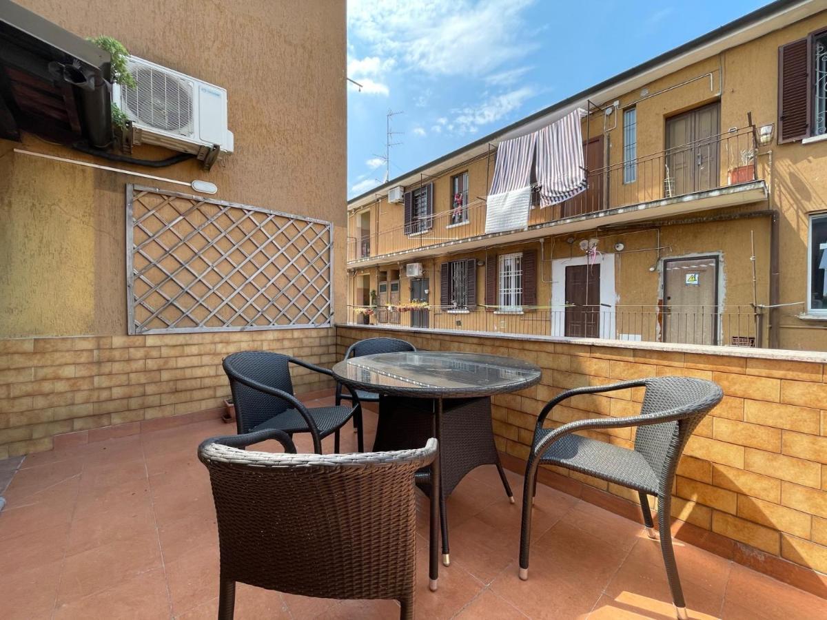 Apartamento De Sura - La Terrazza Sul Naviglio Milán Exterior foto