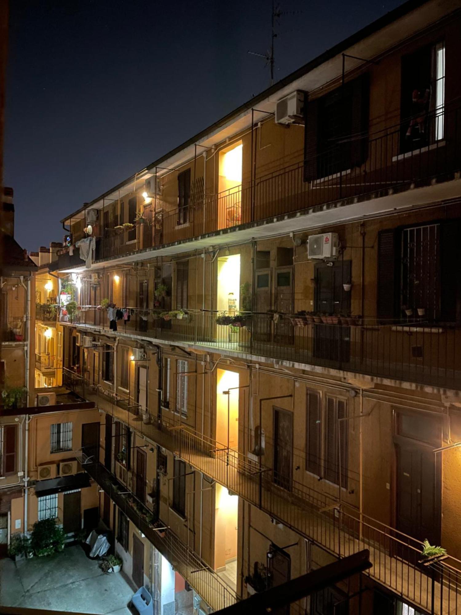 Apartamento De Sura - La Terrazza Sul Naviglio Milán Exterior foto